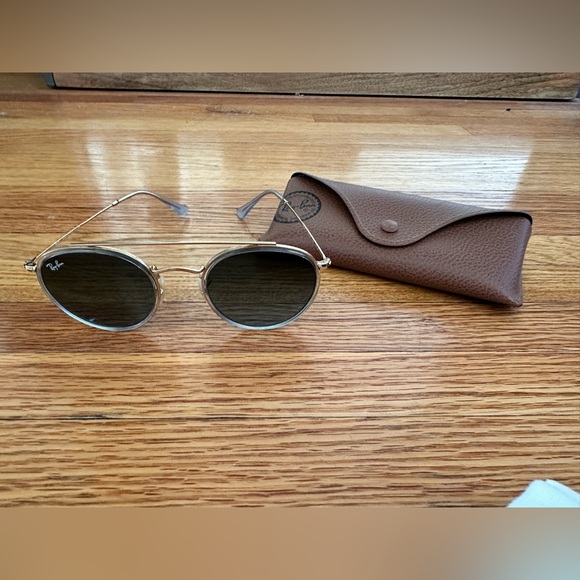 Never worn Ray Ban Round Double Bridge with Blue Gradient Lenses and Gold Frame - Picture 8 of 11